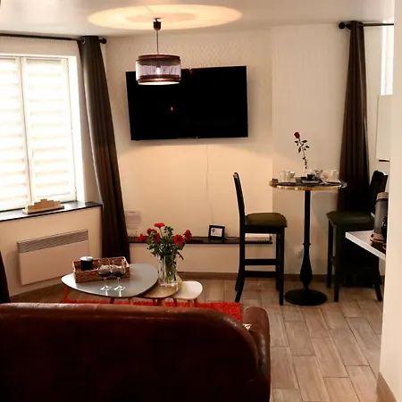 Monsigny Apartmán *